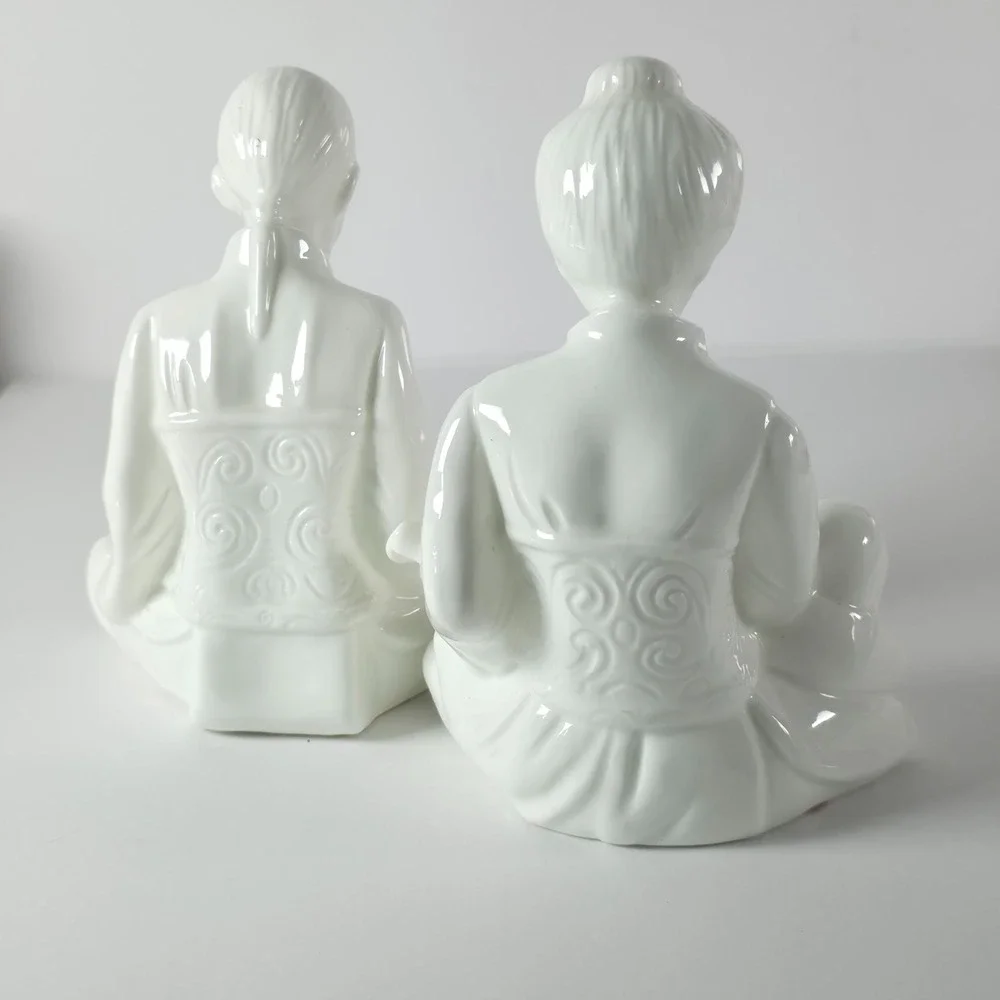Vintage Asian Figurines Pair Musician Porcelain White Bone China Taiwan Decor - Picture 5 of 8